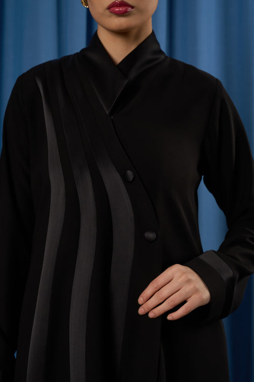 03-Black-Satin-Diagonal-Panels
