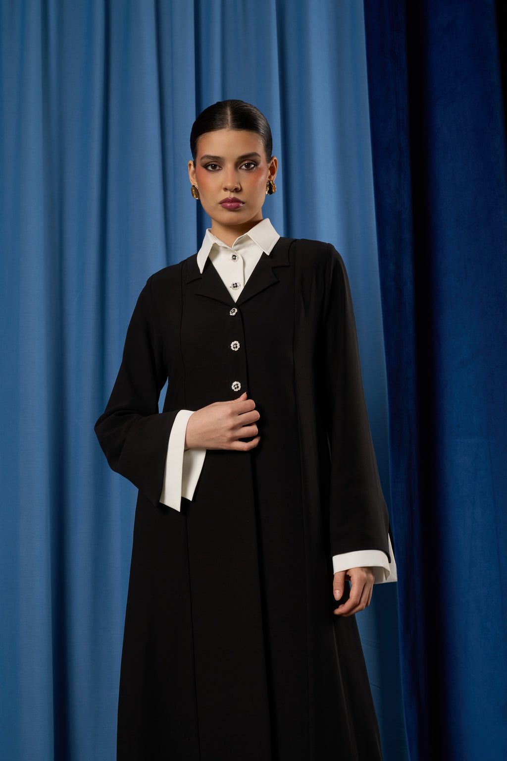 07-Black-White-Collar-Cuffs