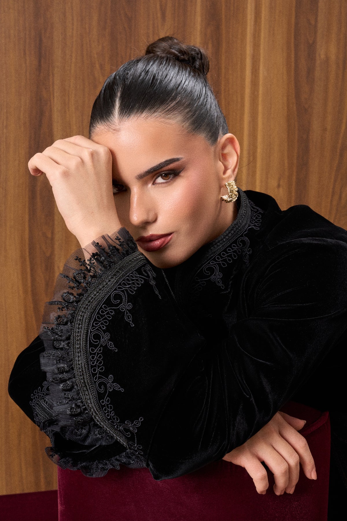 Seventeen Co black embroidered abaya campaign